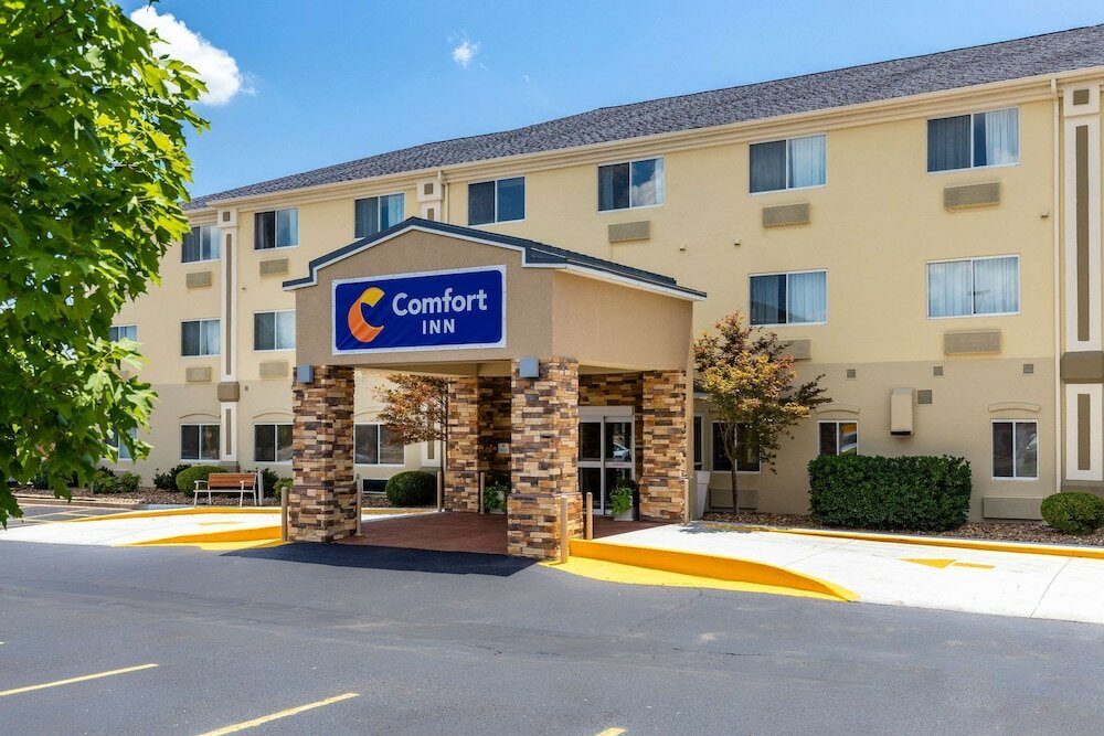 Фото Comfort Inn South Tulsa - Woodland Hills