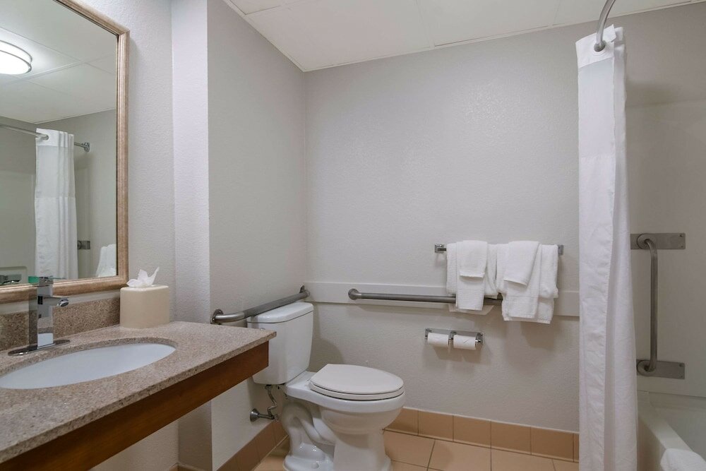 Фото Quality Inn Mystic - Groton