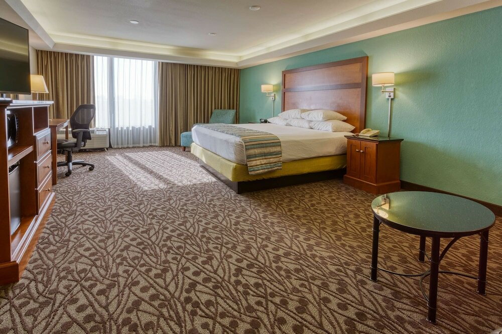 Фото Drury Inn & Suites Atlanta Morrow