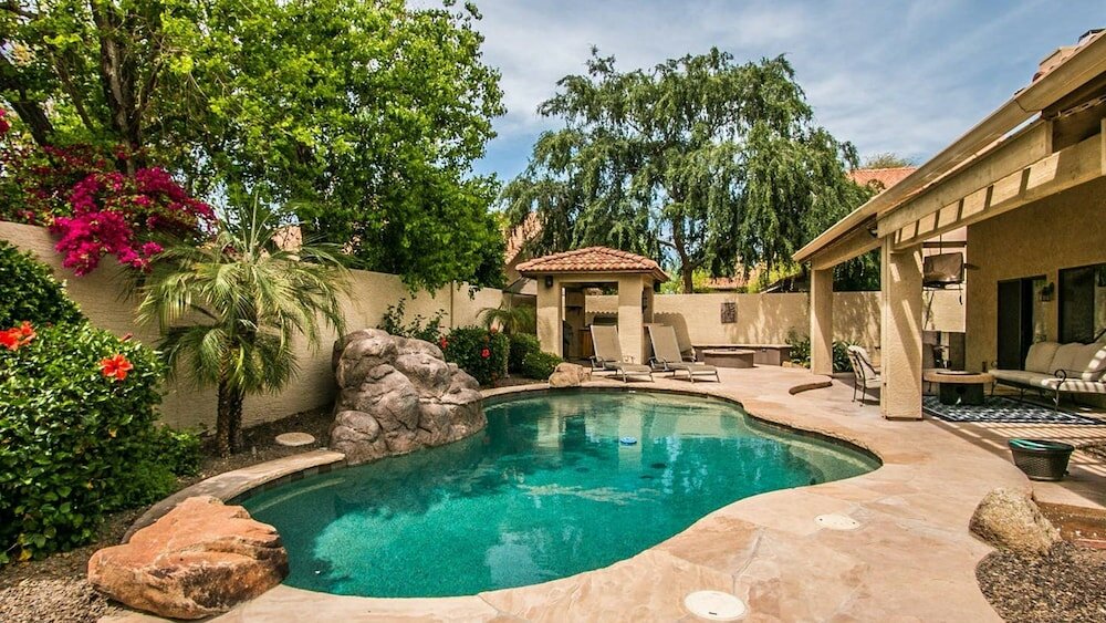 Фото Luxury Scottsdale Home W/pool and Hot Tub!