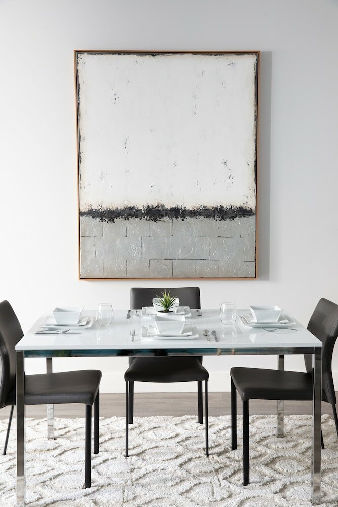 Фото Domicile Suites at Mark on 8th