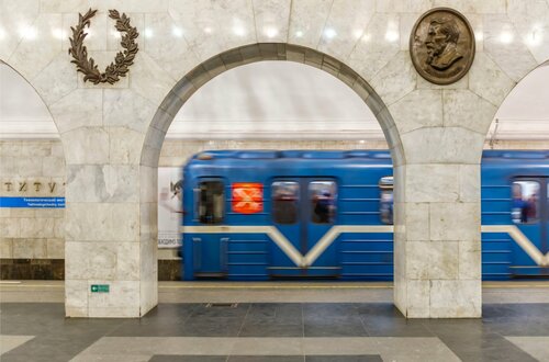 Технологический институт-2 (Санкт-Петербург, Московский проспект, 28), метро станциясы  Санкт‑Петербургте