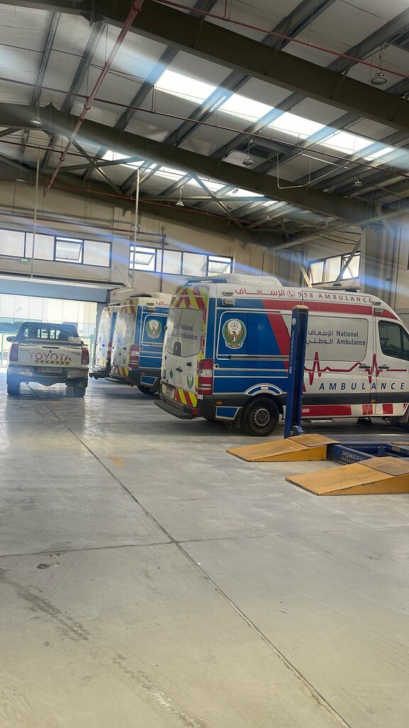 Acil yardım hizmeti National ambulance station, Sharjah, foto