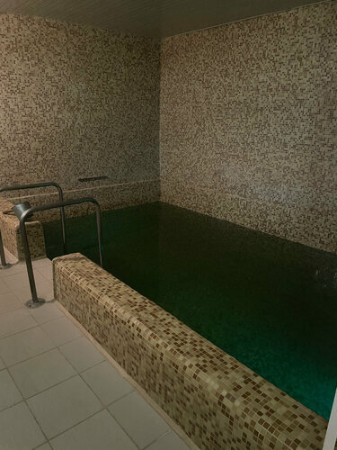 Kutib turing, porno videoni chiqarmang.