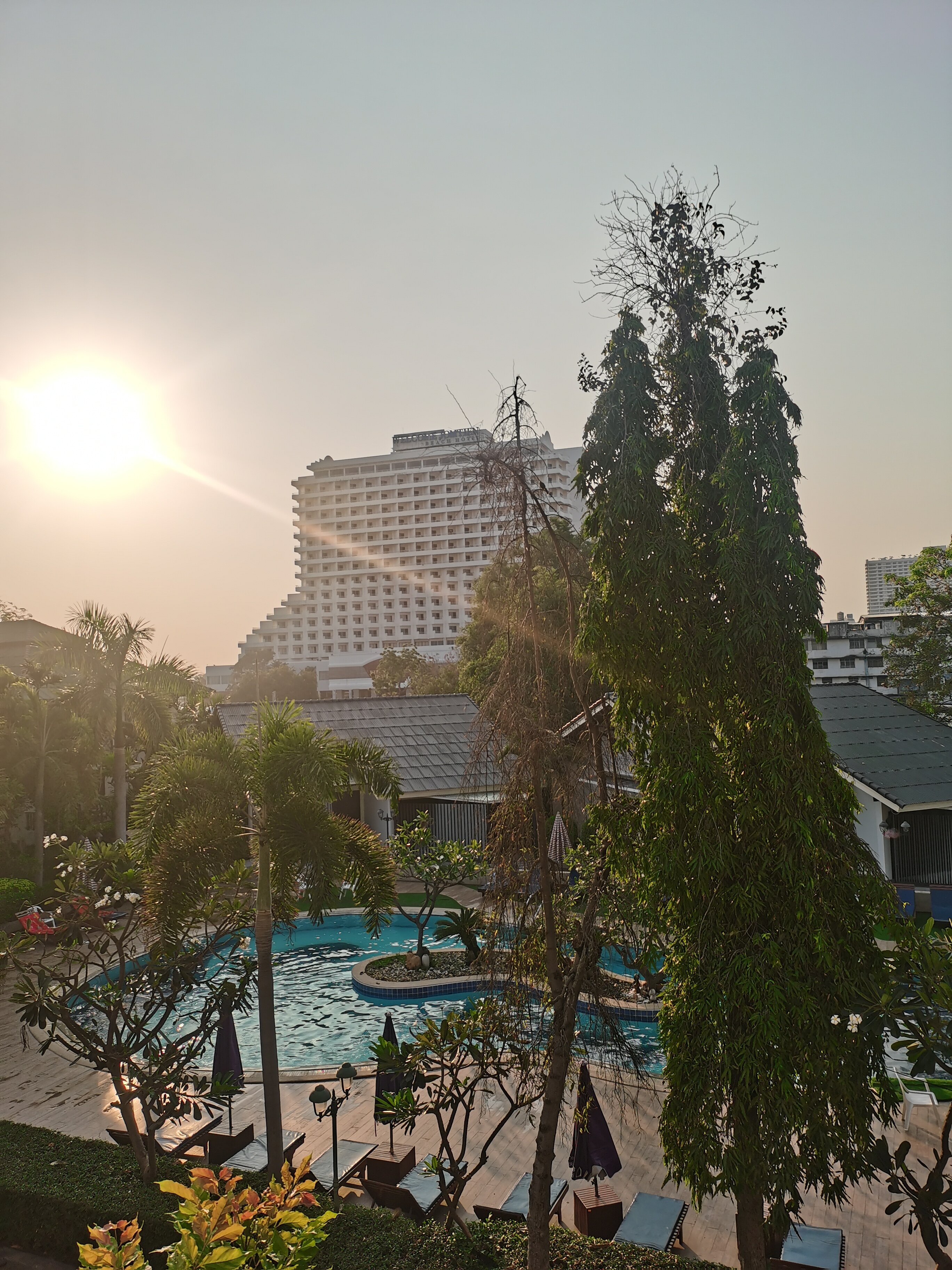 Фото Grand Jomtien Palace Hotel