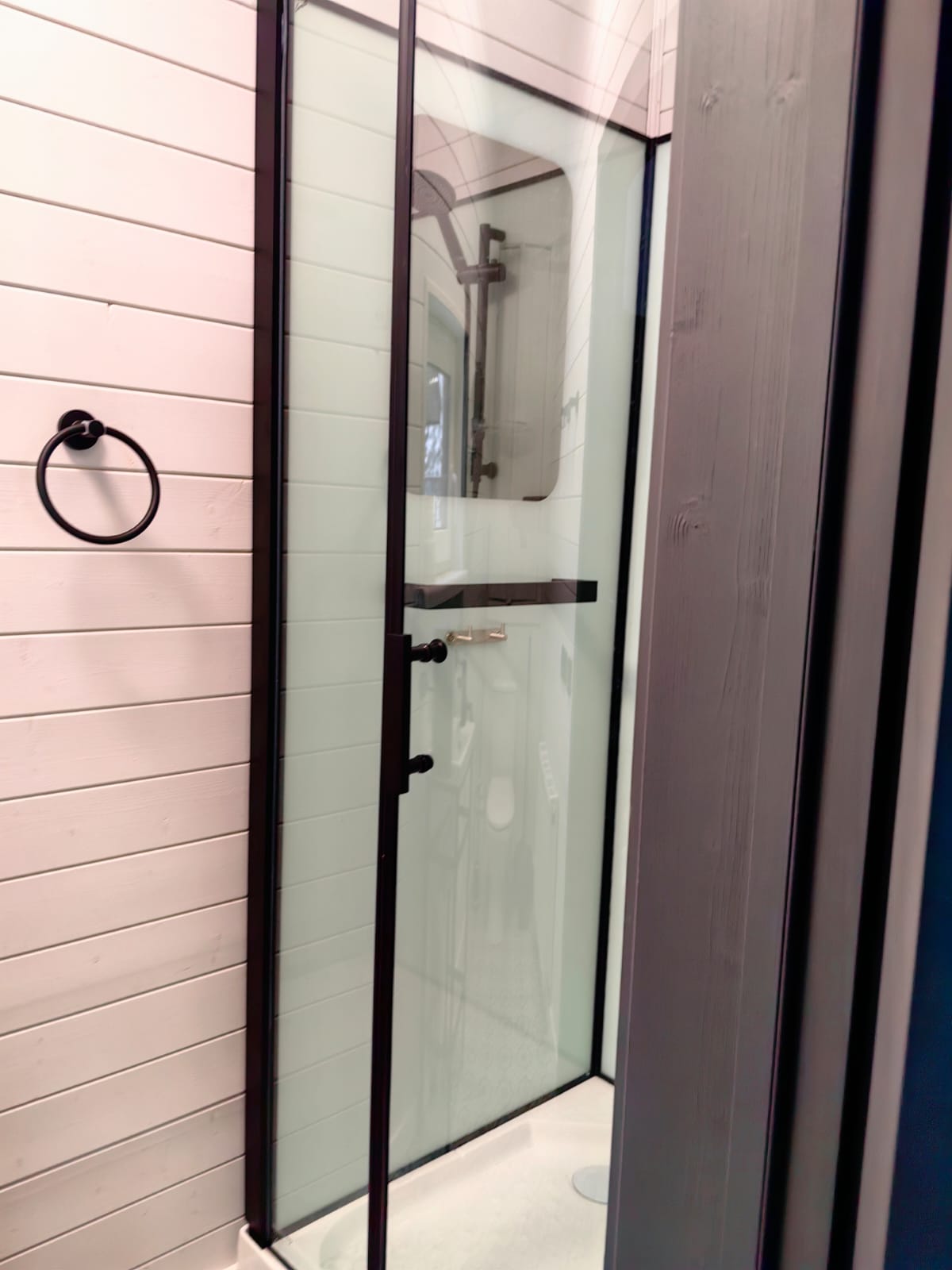 Фото Мамонт на озере