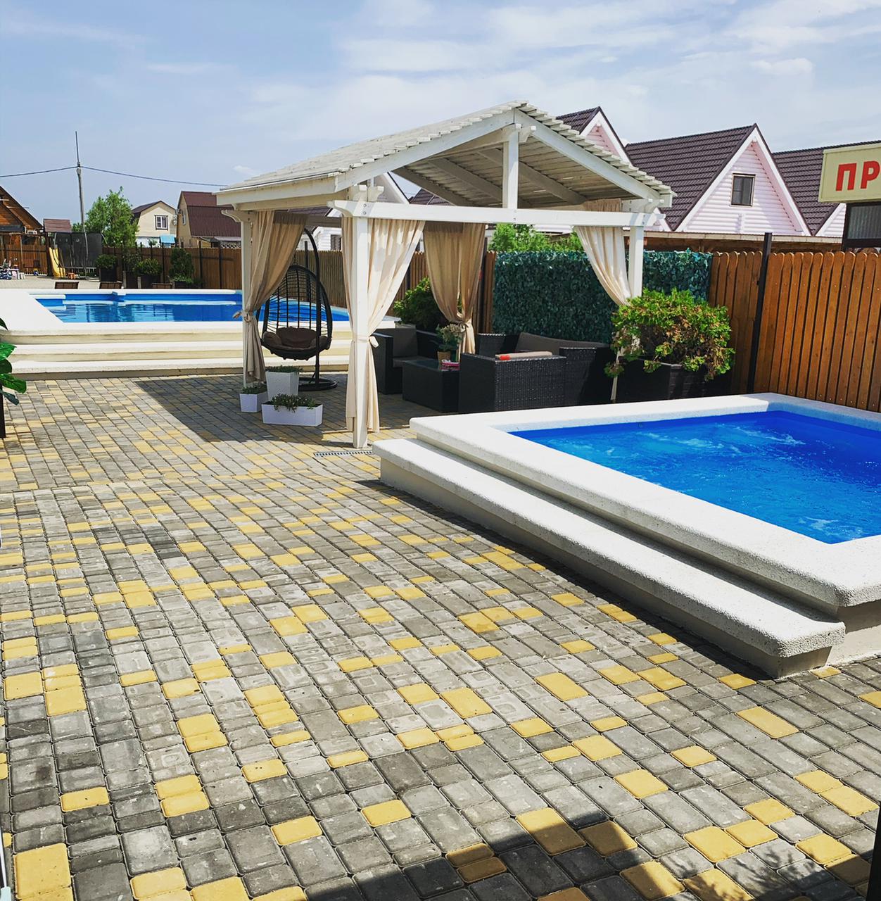 Фото Коттеджный комплекс Три Моря