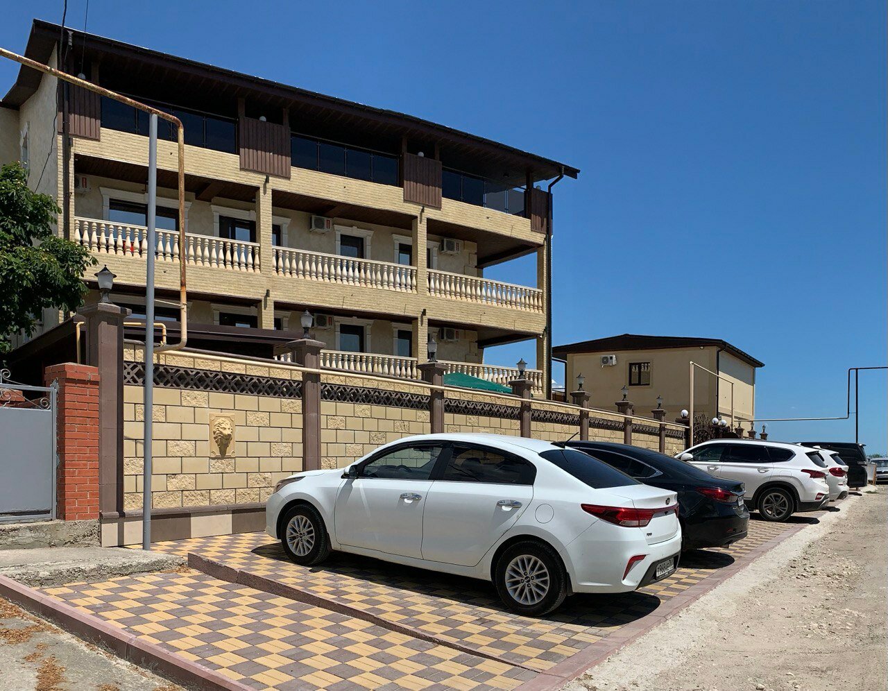 Фото Бутик-отель Чеховъ