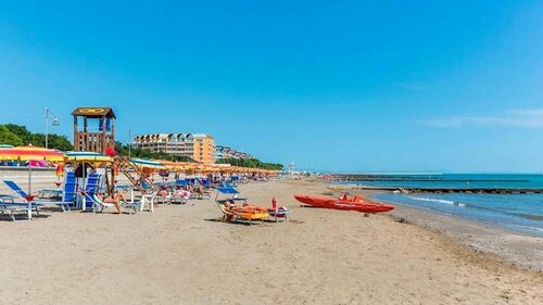 Гостиница Beautiful Villa for 8 People With Pool by Beahost Rentals