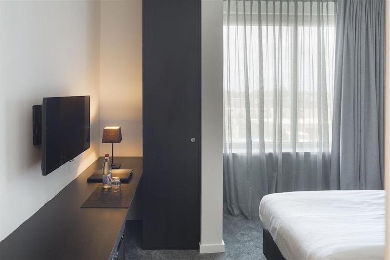 Фото Hotel Serwir