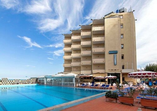 Гостиница Hotel Perticari в Пезаро