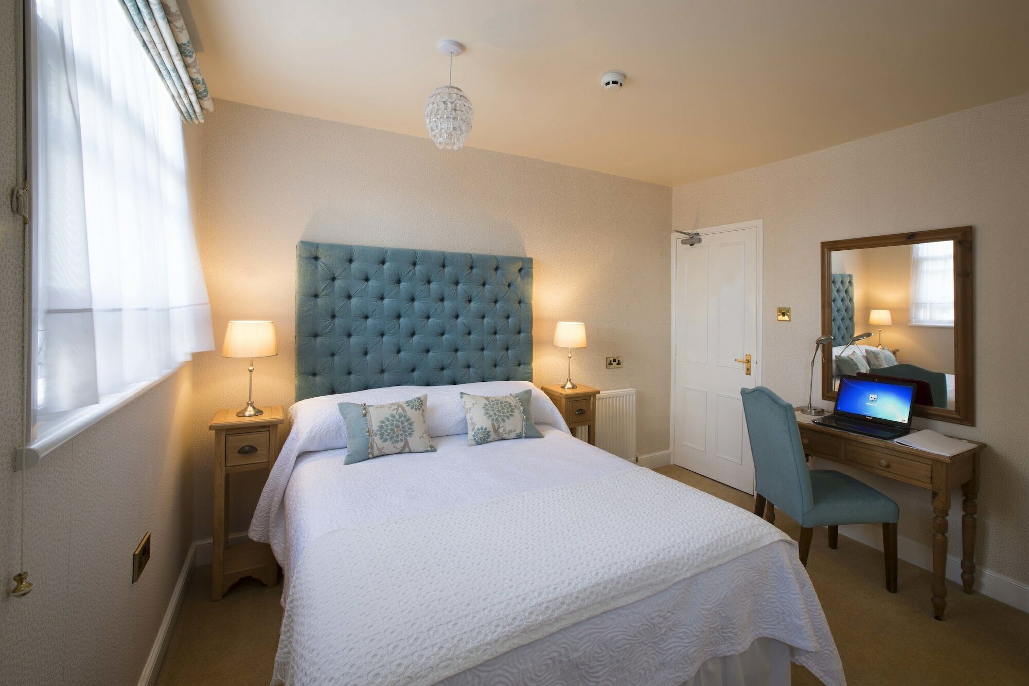 Фото Yorke Lodge Bed & Breakfast