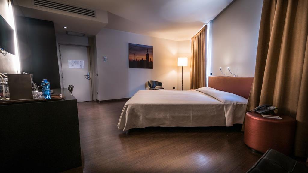 Фото Hotel Continental