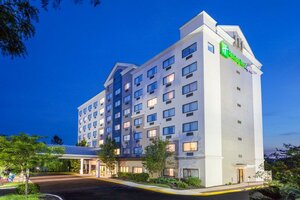 Гостиница Holiday Inn Express Hauppauge, an Ihg Hotel