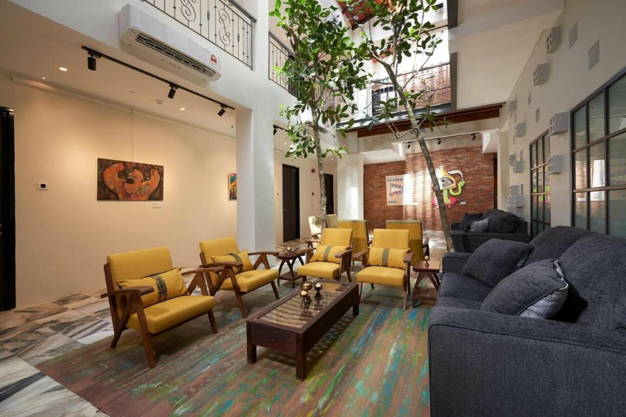 Фото Macalister Terraces Hotel