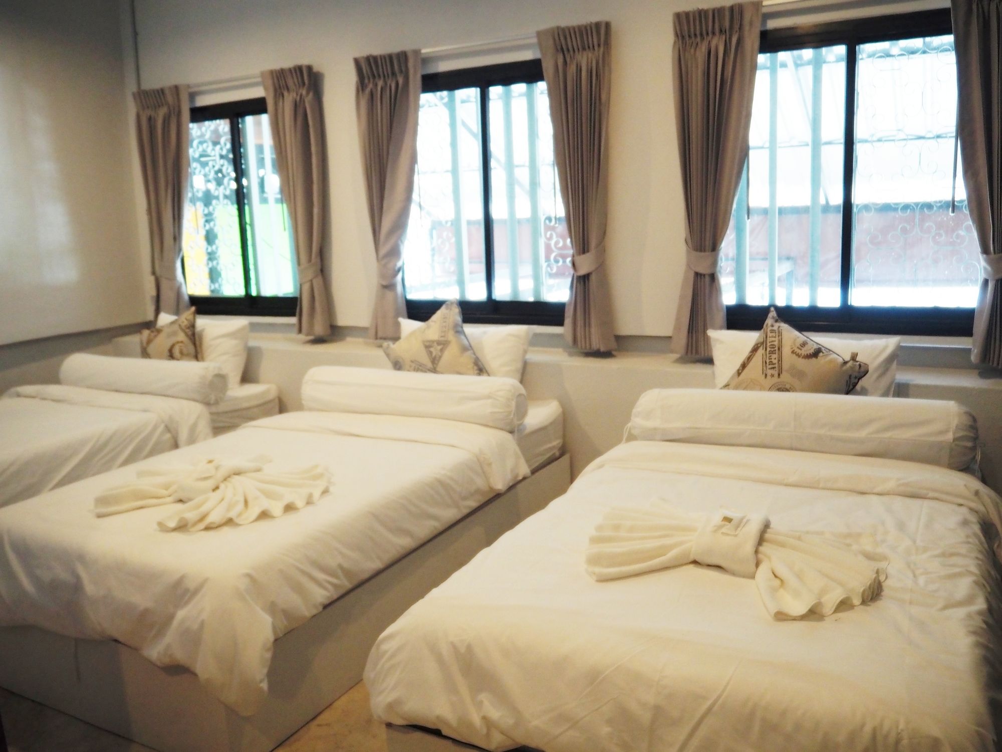 Фото Tch Boutique Hotel & Hostel
