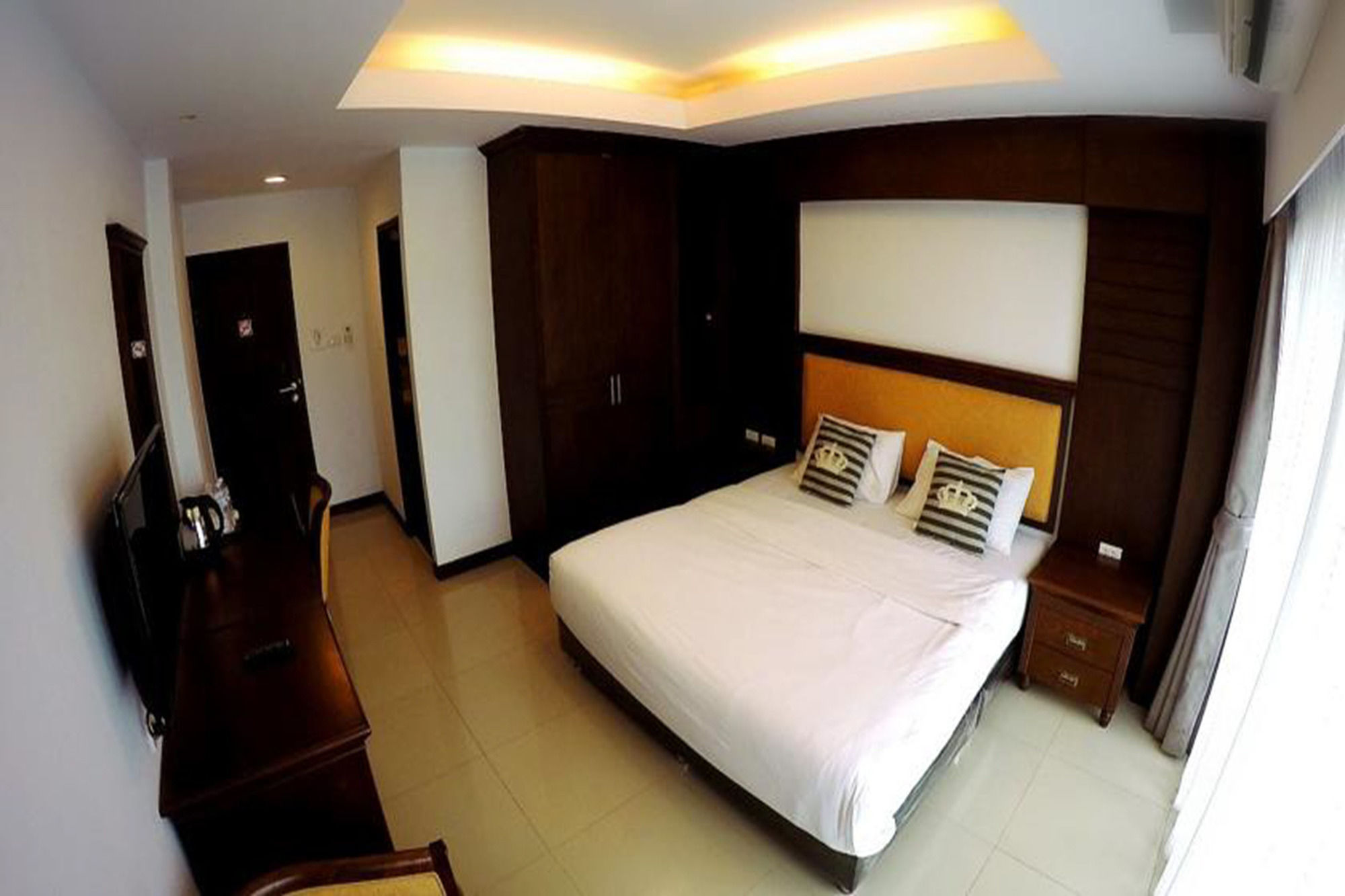 Фото Oyo 898 Sota Residence