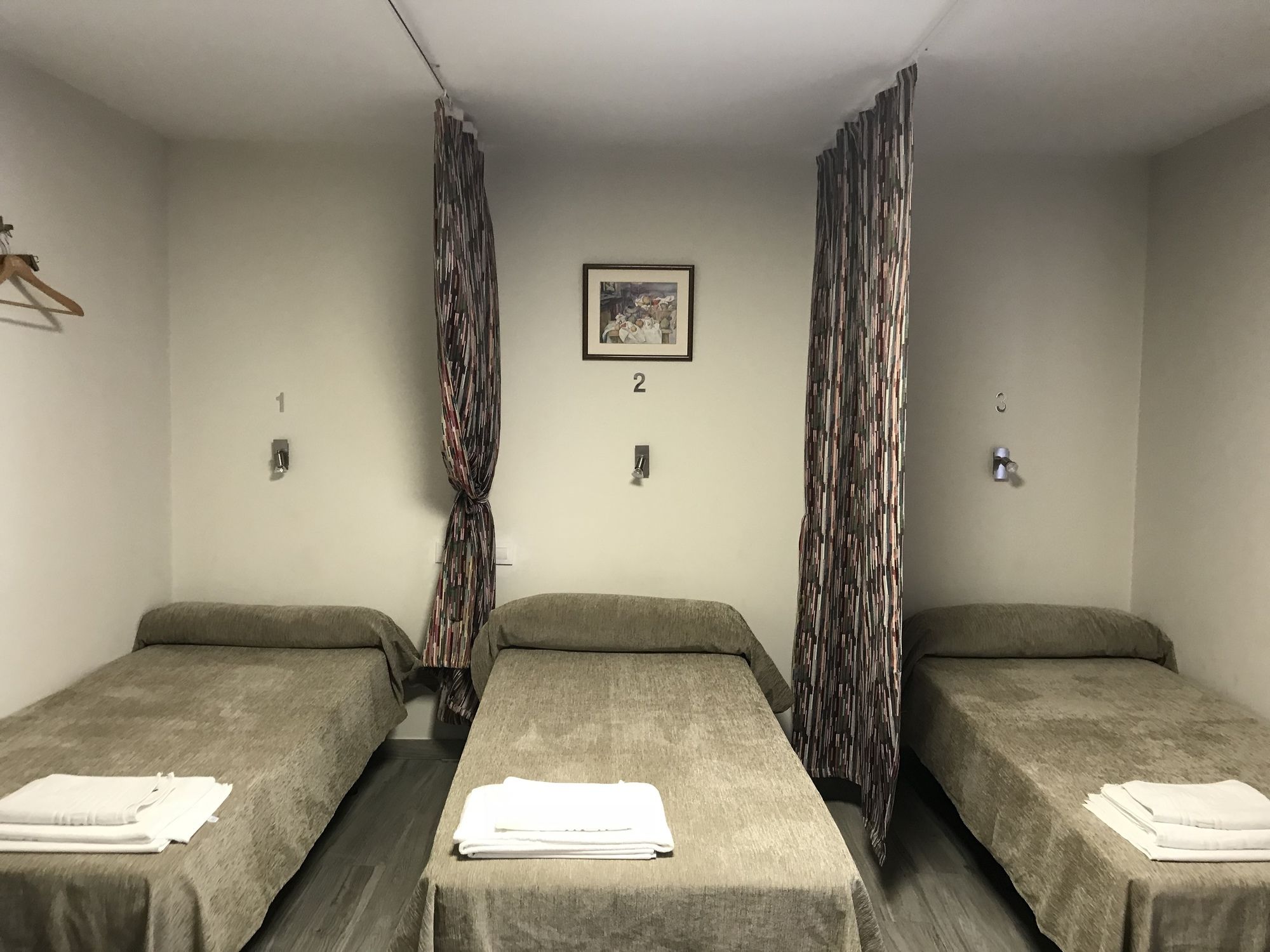 Фото Hostal Liwi