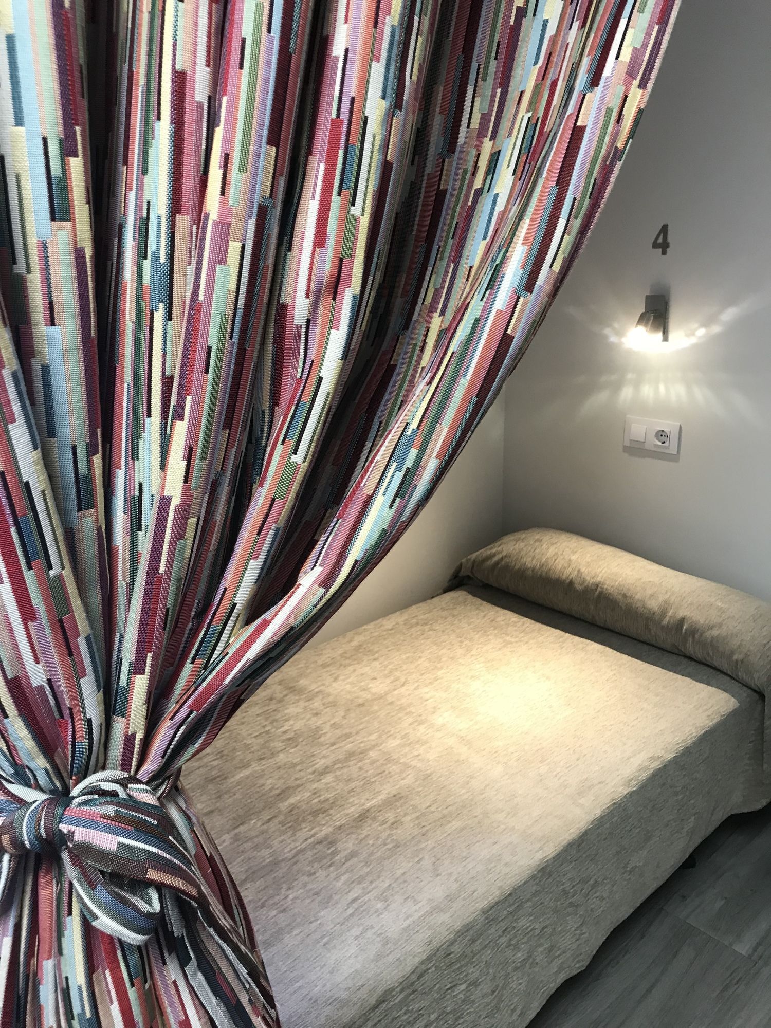 Фото Hostal Liwi