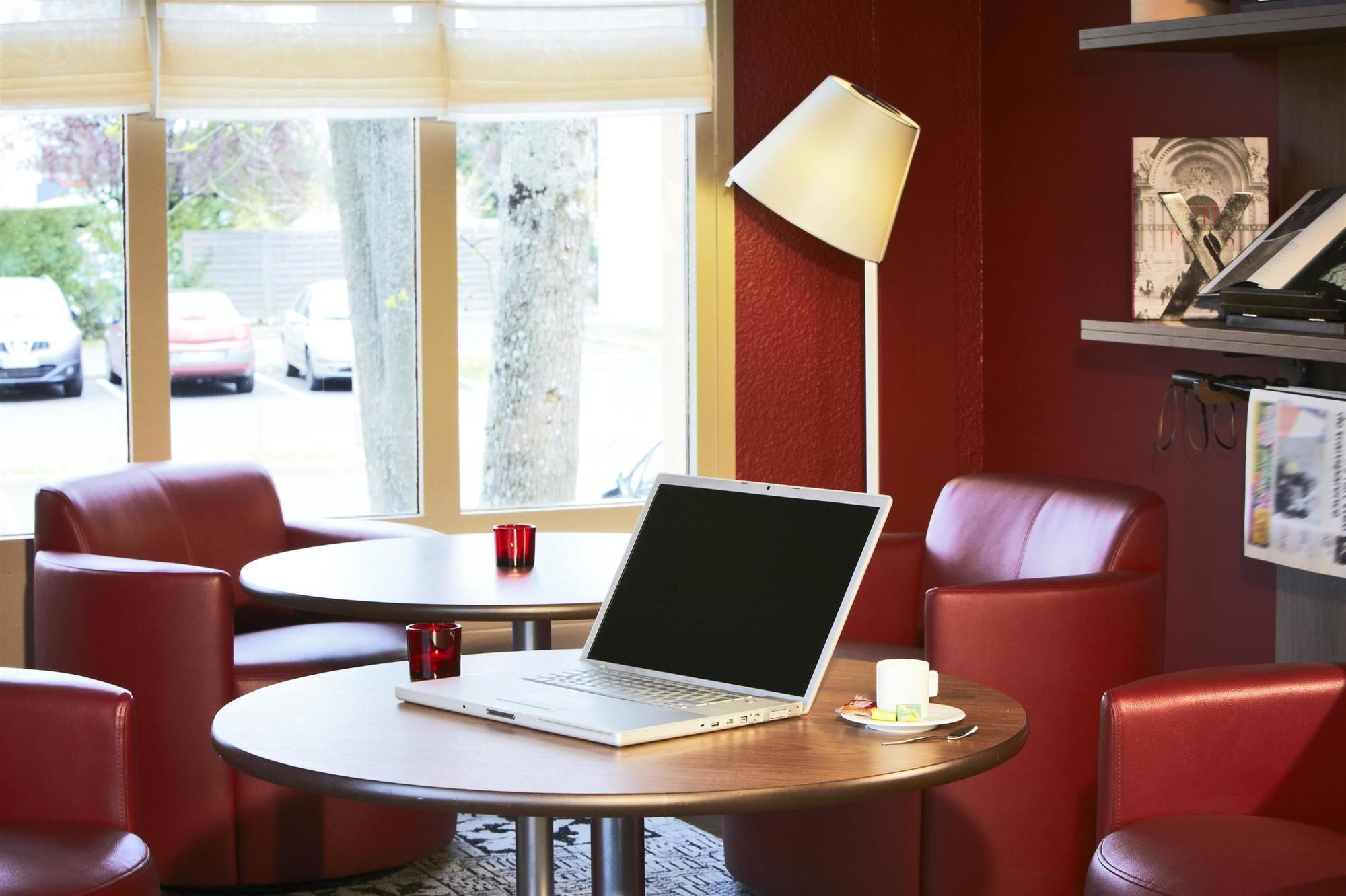 Фото Hotel Campanile Pau