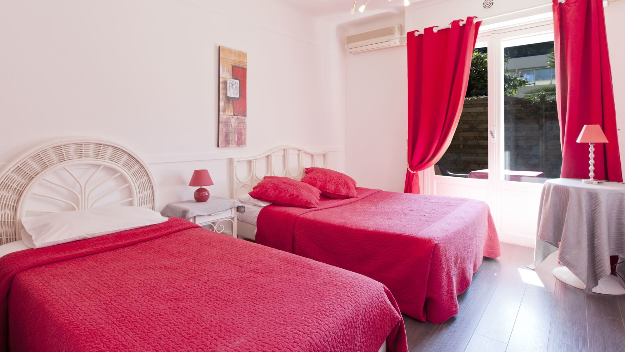 Фото Hôtel Bellevue Cannes