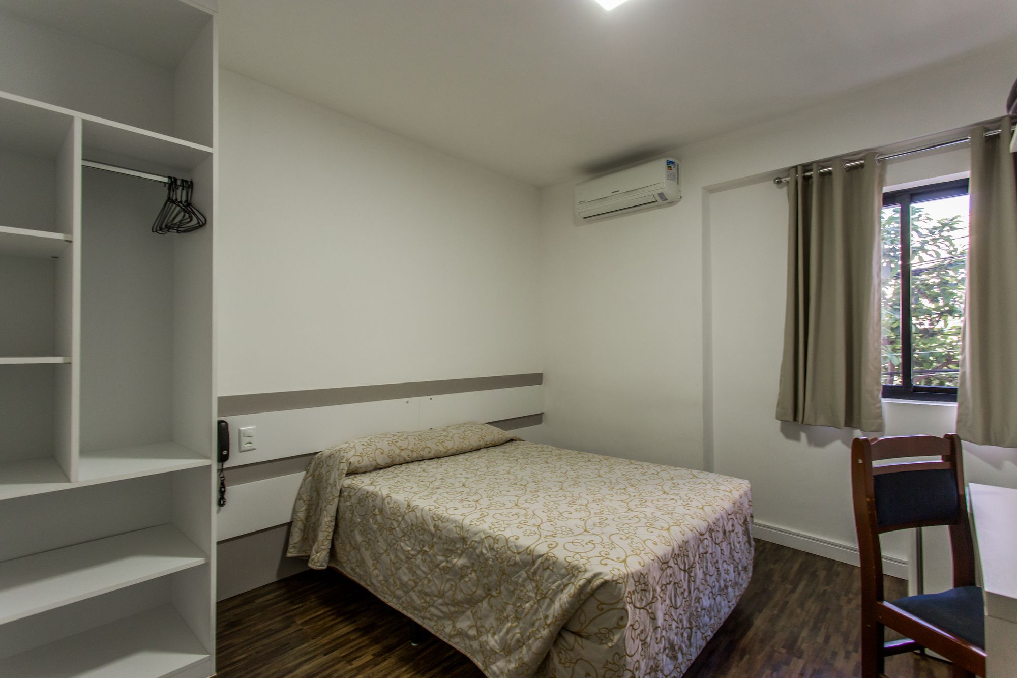 Фото Hotel Cardim Plaza