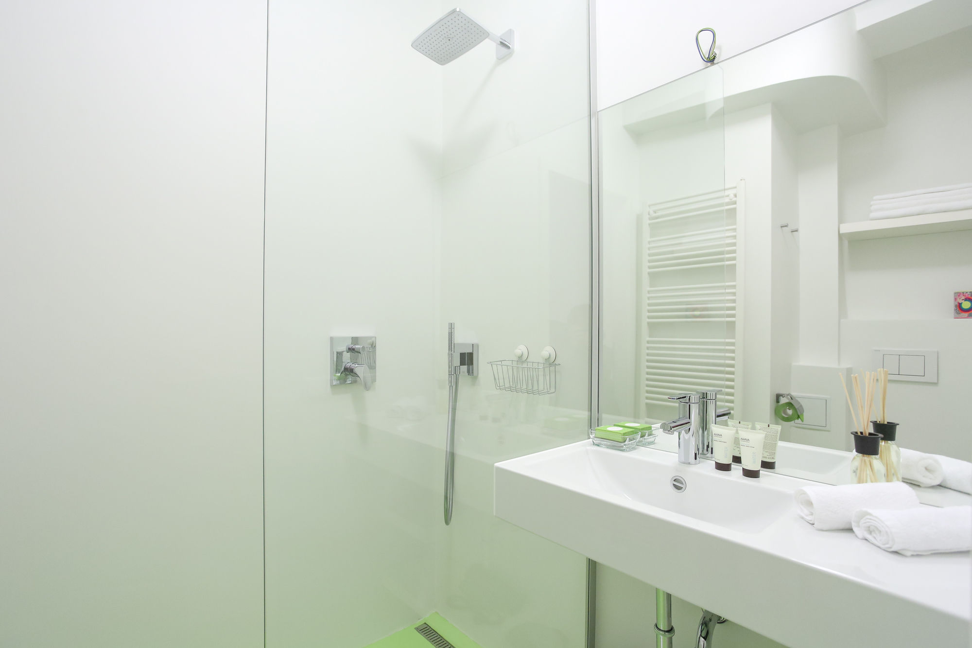 Фото Green Mango City Condo