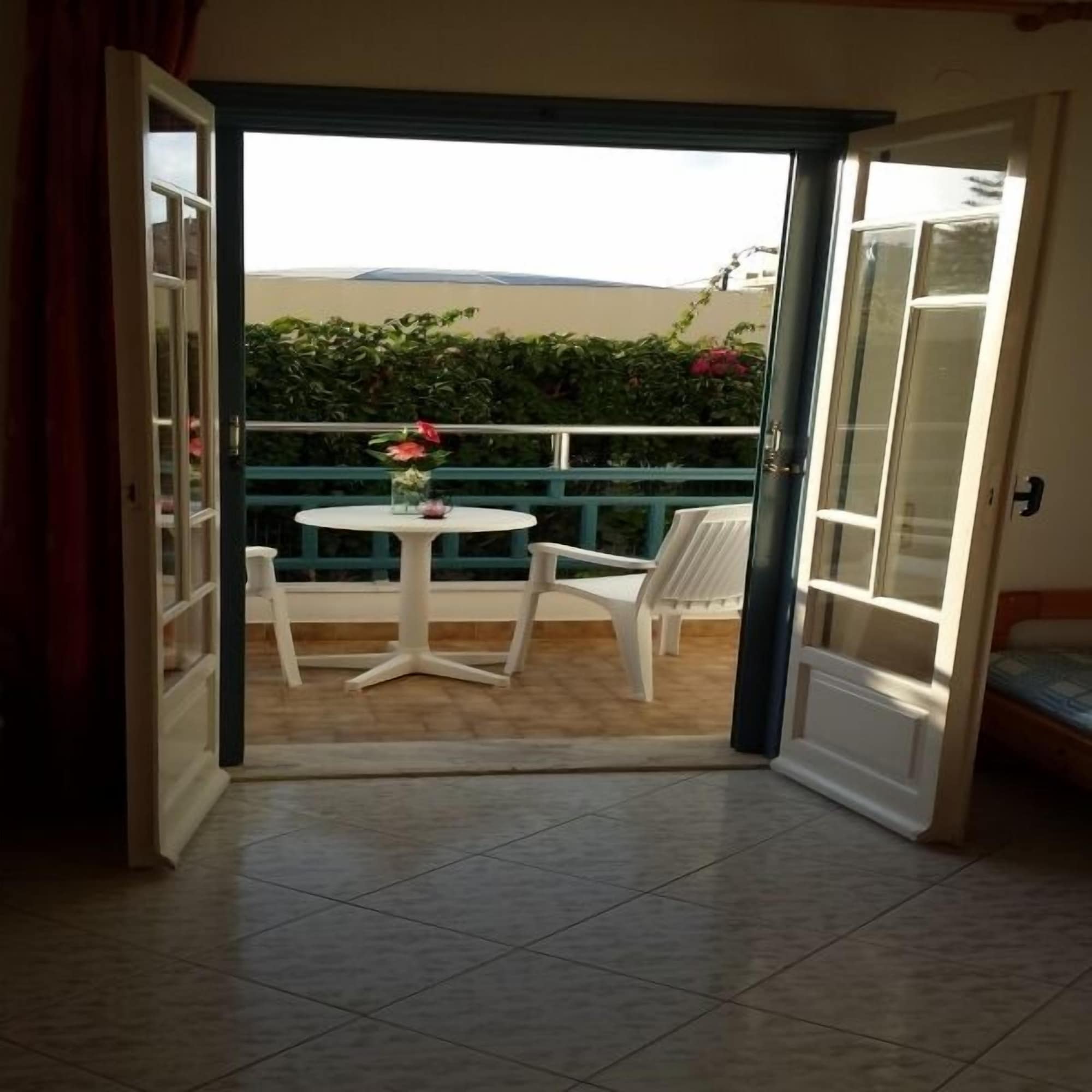 Фото Villa Contessa by Checkin