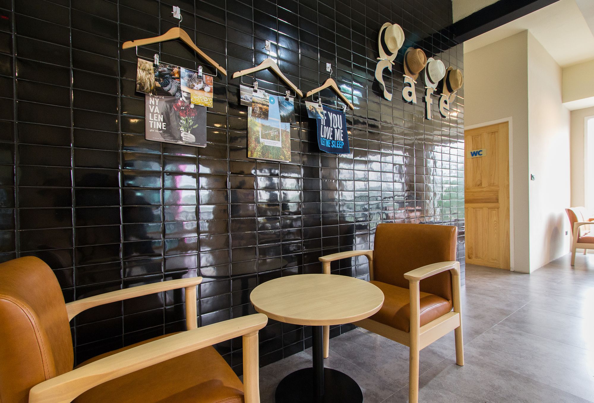 Фото Lazy Sunday Hostel