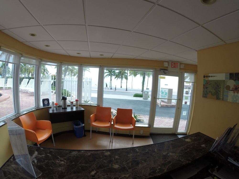 Фото Silver Seas Beach Resort