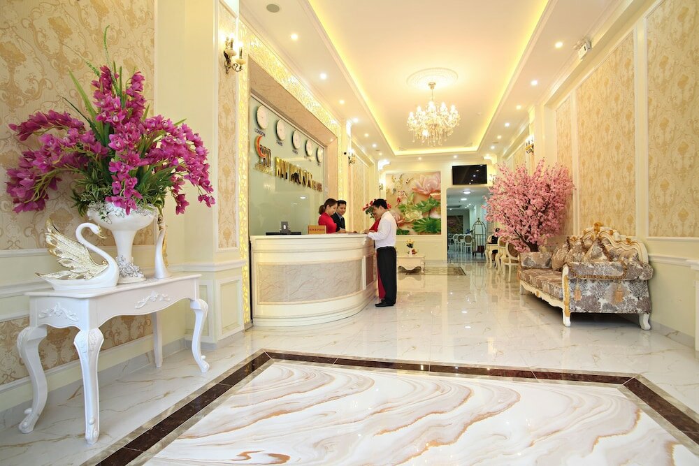 Фото My Moon Hotel