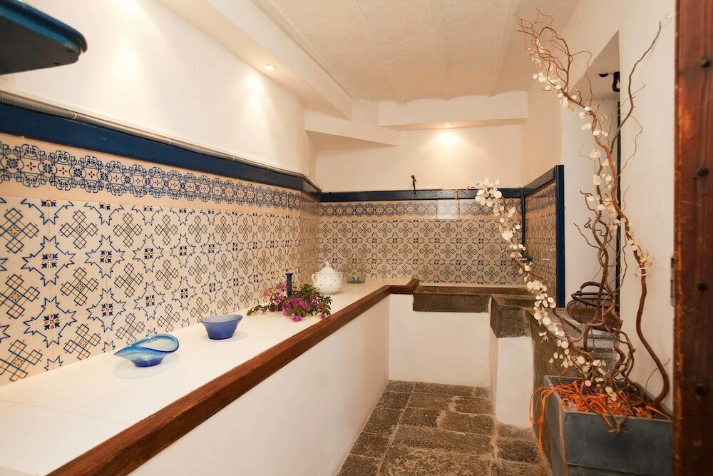 Фото Fornalutx Petit Hotel