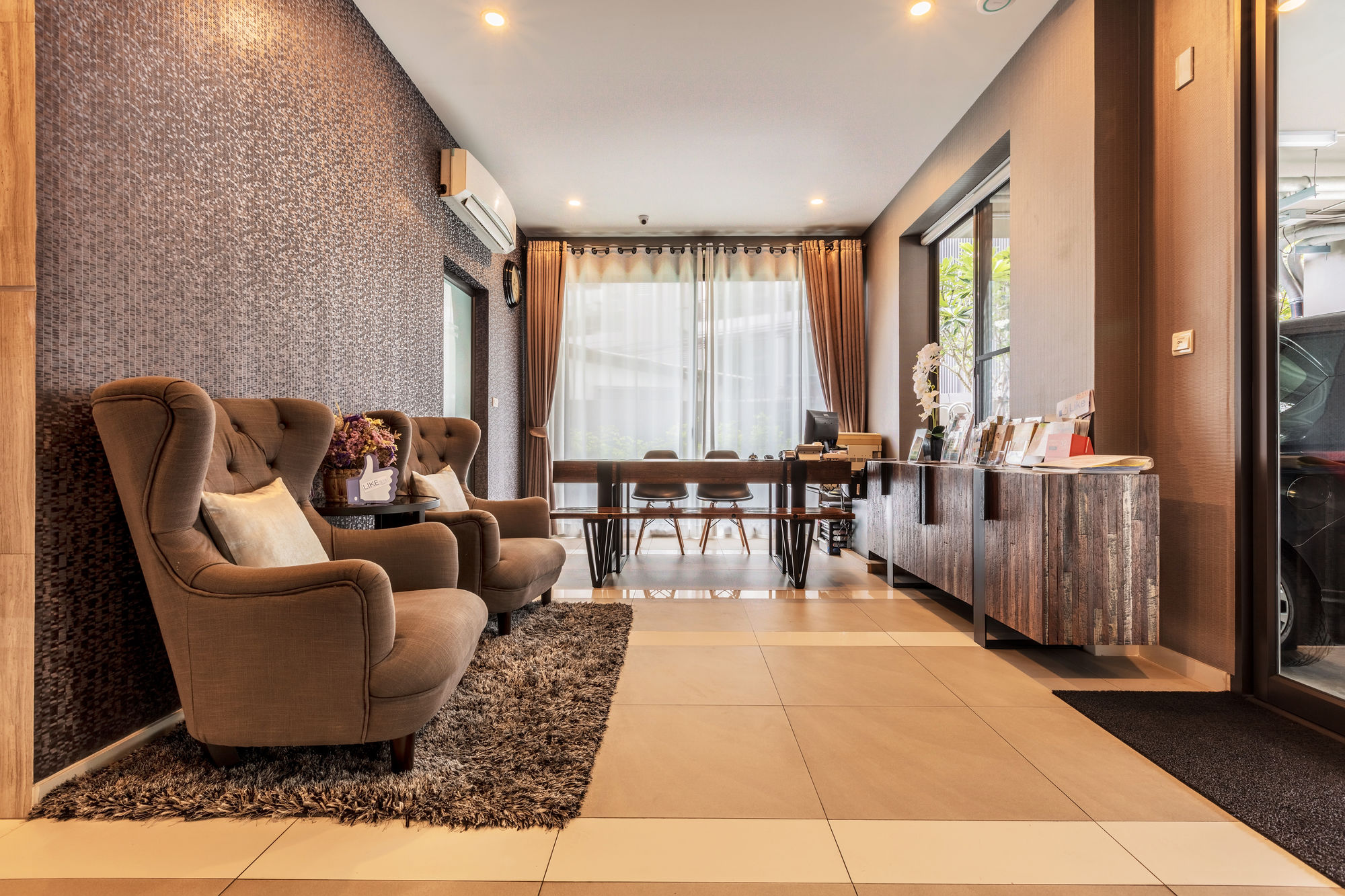 Фото Like Sukhumvit 22