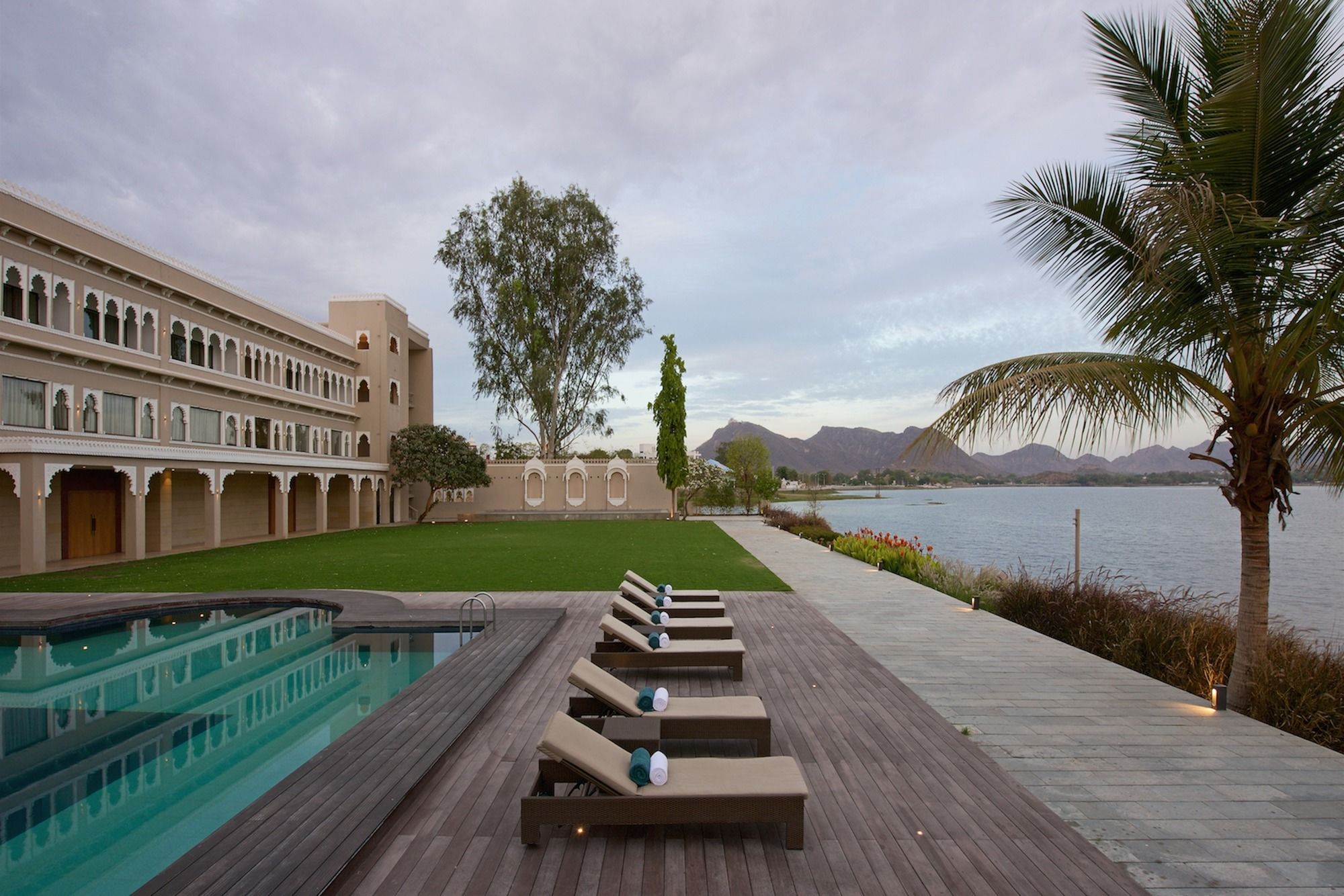 Фото Hotel Lakend