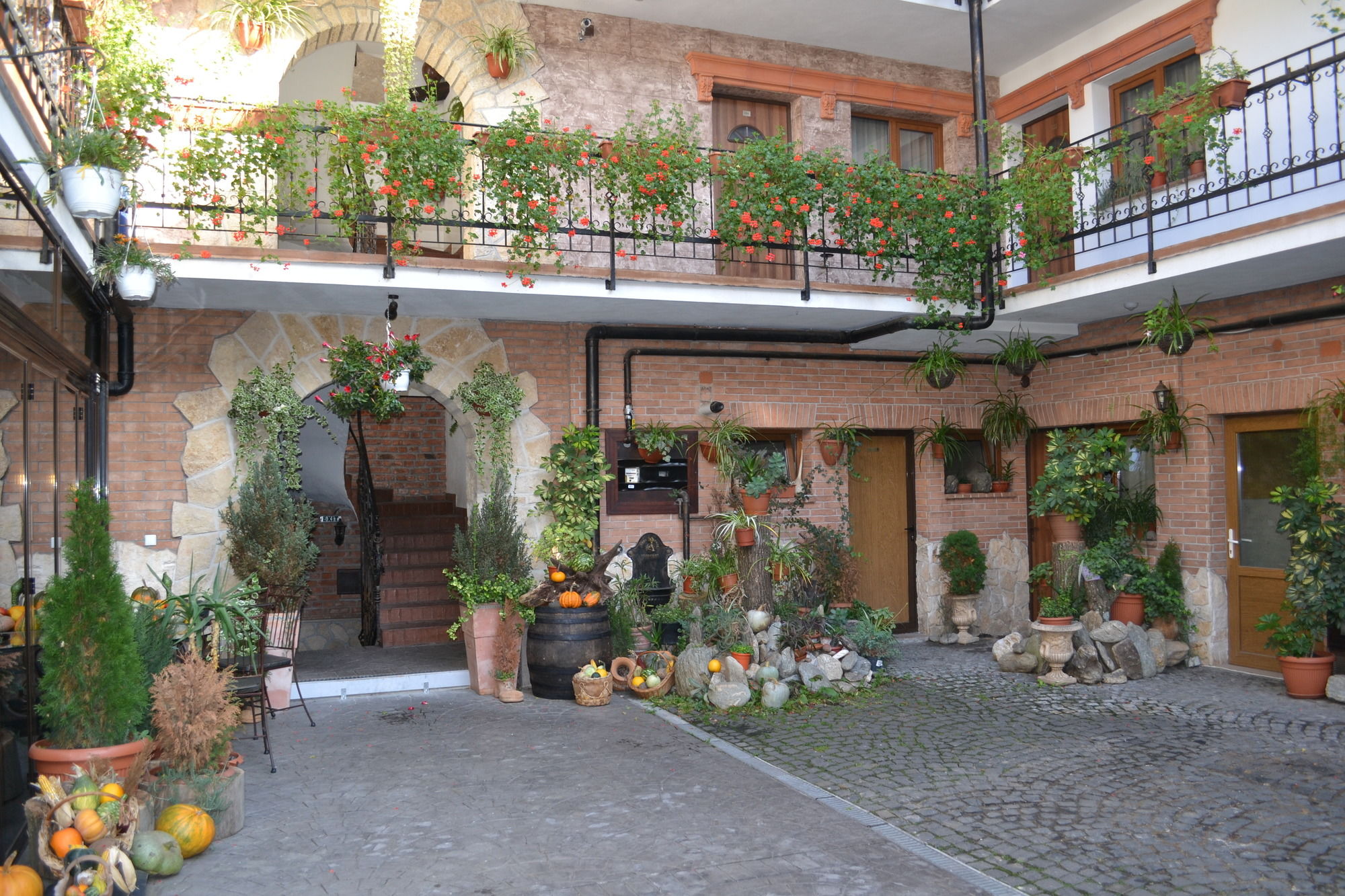 Фото Hotel Hanul Fullton