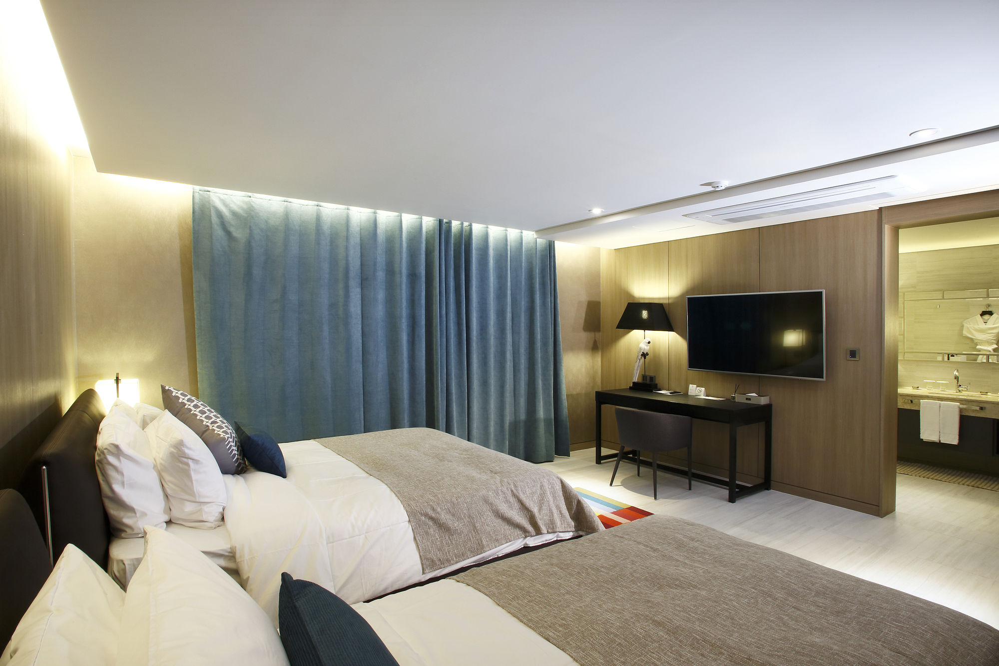 Фото Busan Eastonbay hotel