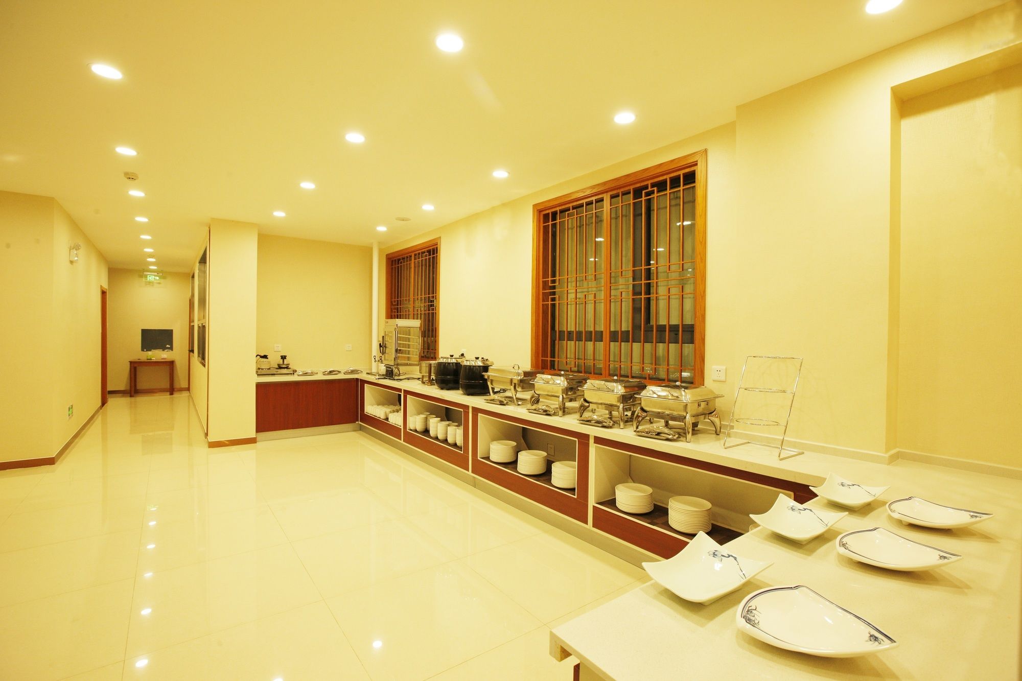 Фото Beijing Dongdan Hotel