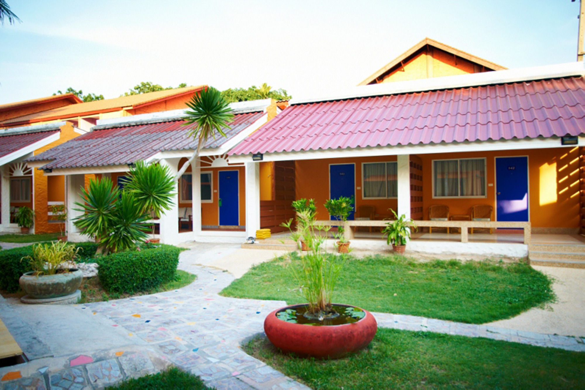 Фото отеля 2