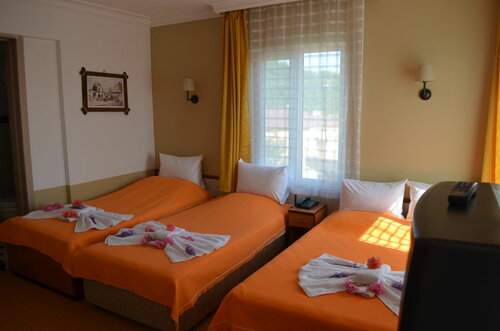 Гостиница Megaş Hotel в Айвалыке
