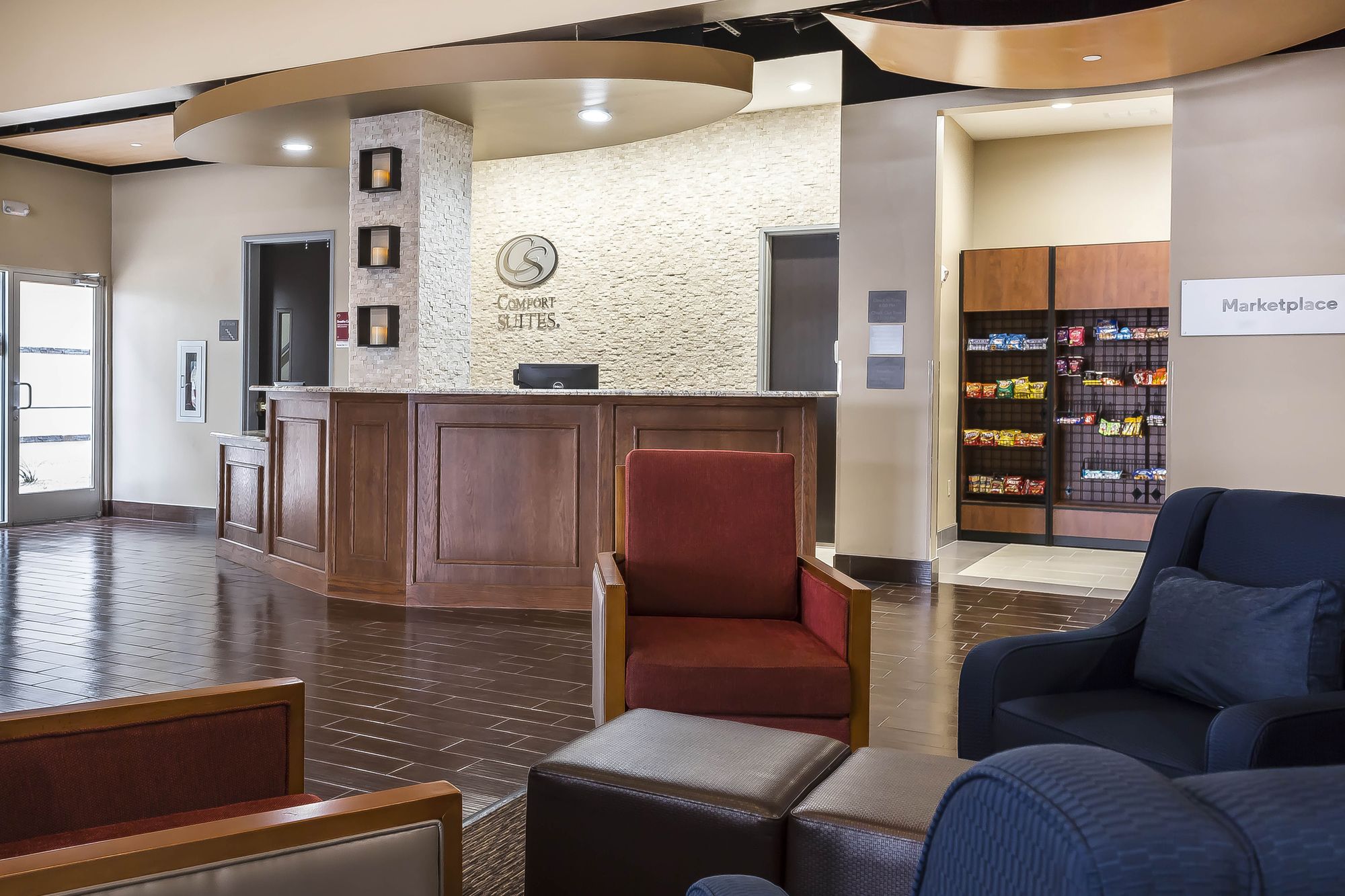 Фото Comfort Suites University