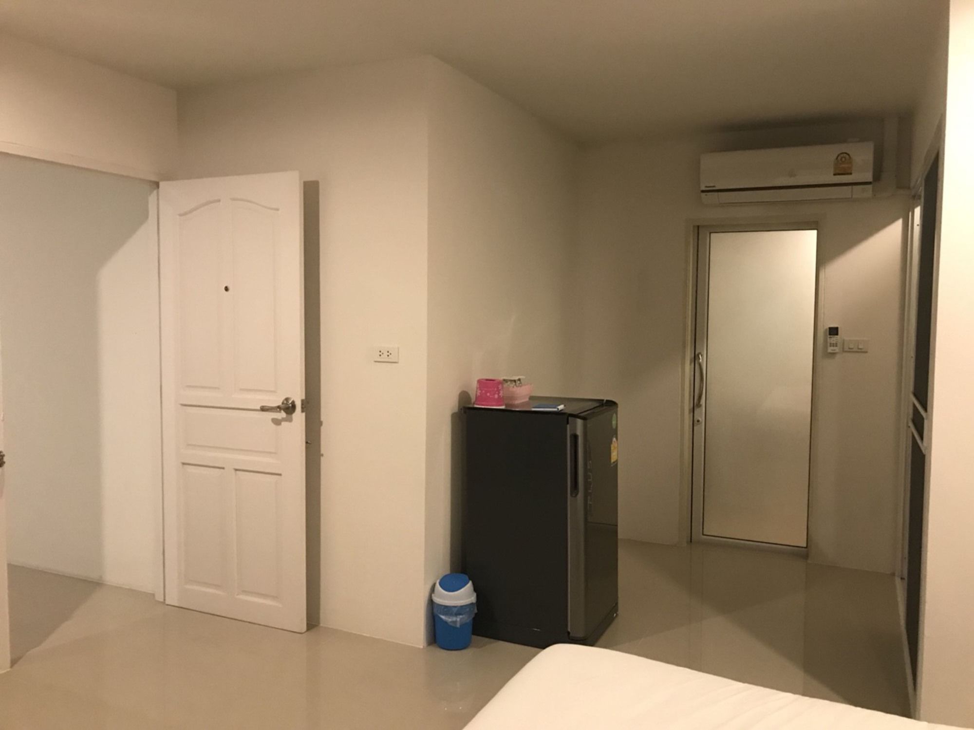 Фото S. E. T Thanmongkol Residence