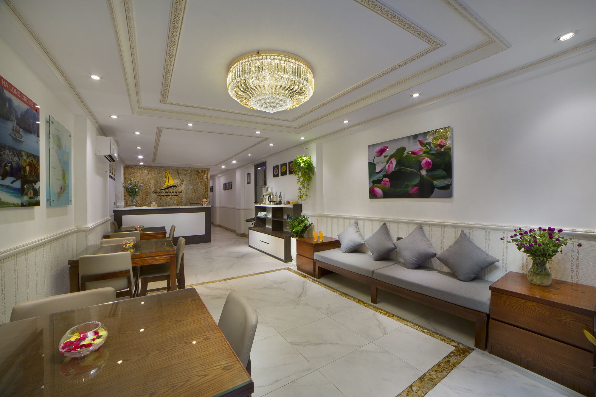 Фото Galliot Central Hotel