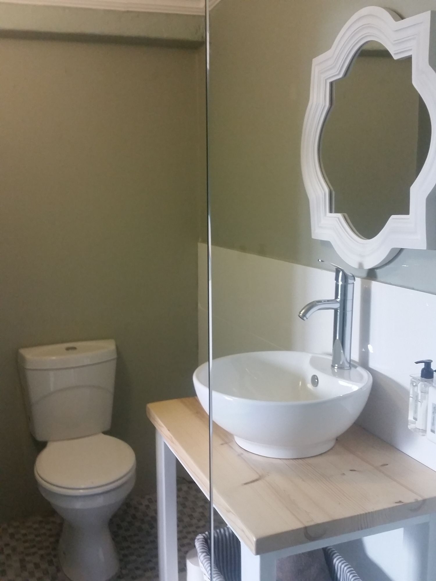 Фото Newington Place