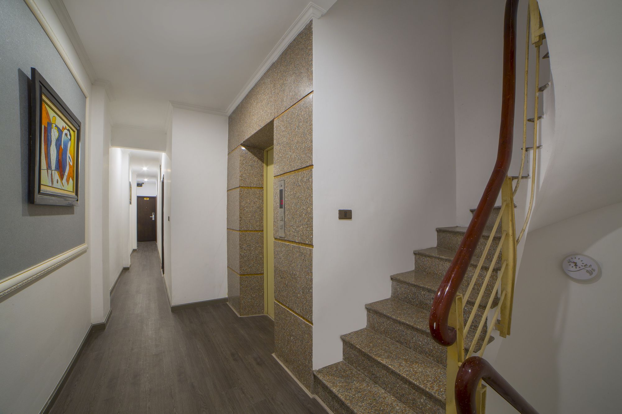 Фото Galliot Central Hotel