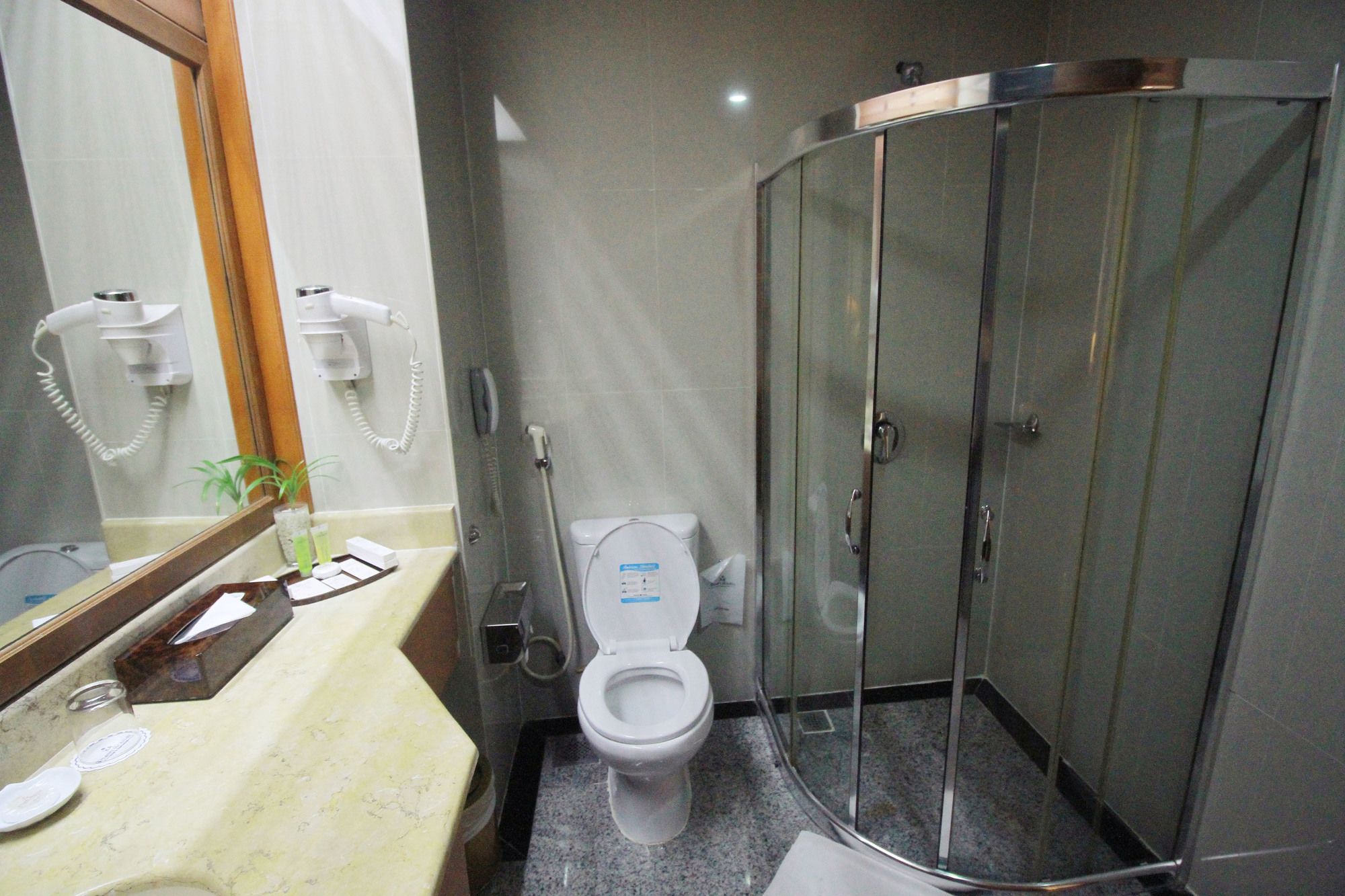Фото Planet Holiday Hotel & Residence
