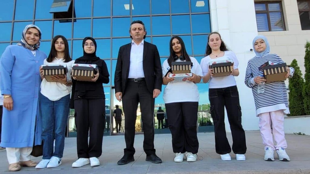 School Yunus Emre Secondary School, Sorgun, photo