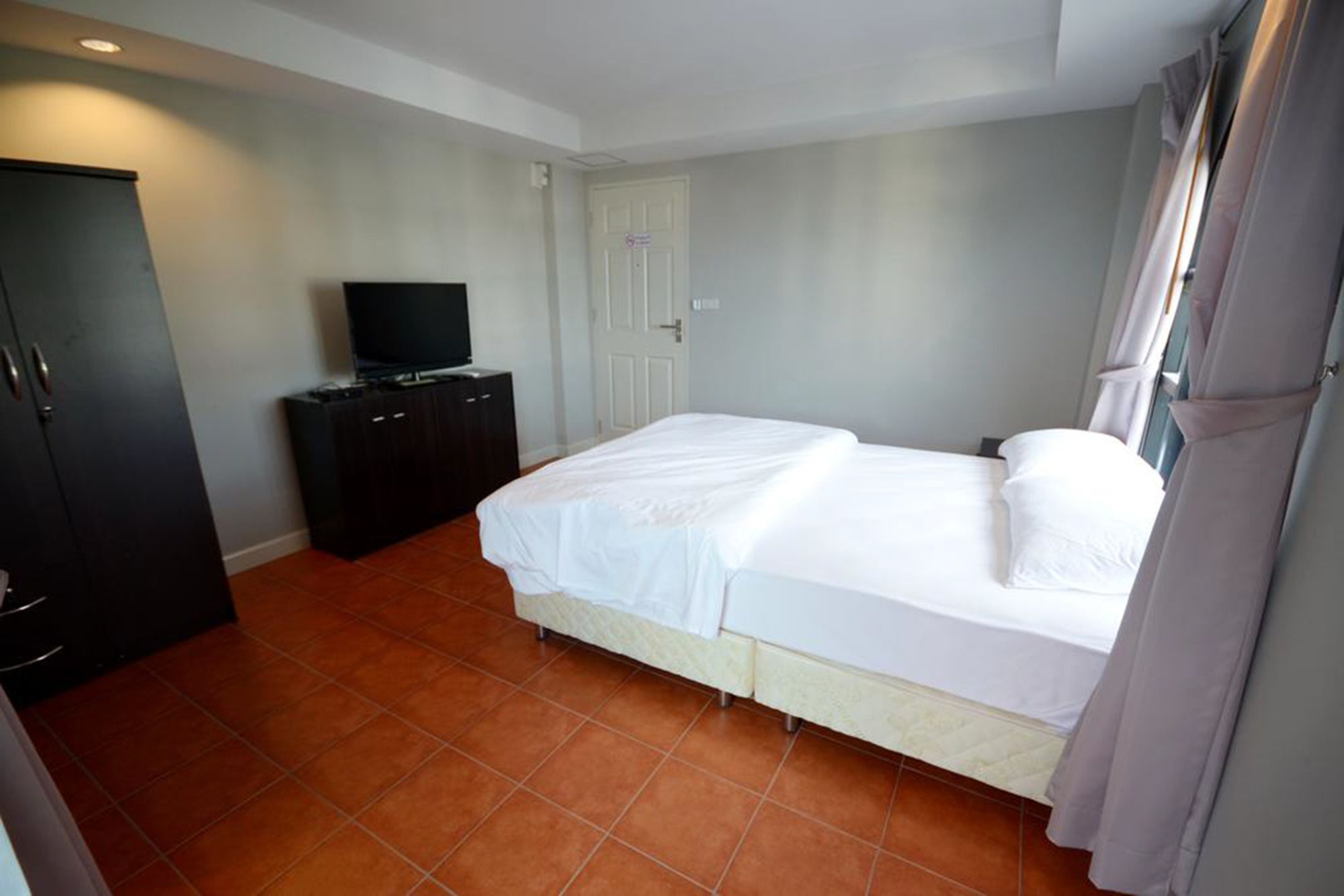 Фото Resortel Lat Phrao 91