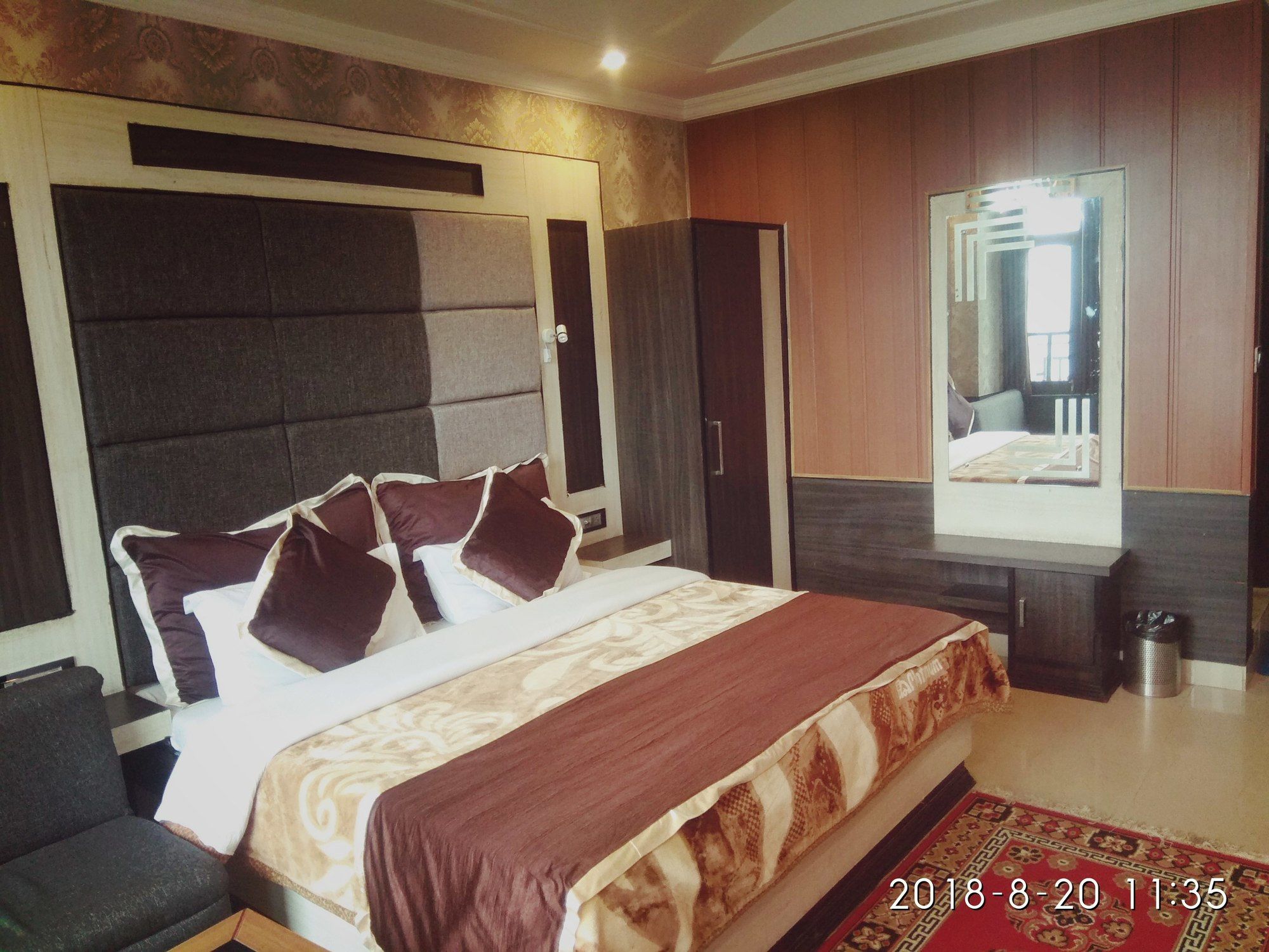 Фото Holiday Hill