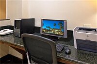 Фото Holiday Inn Express & Suites Rancho Mirage, an Ihg Hotel