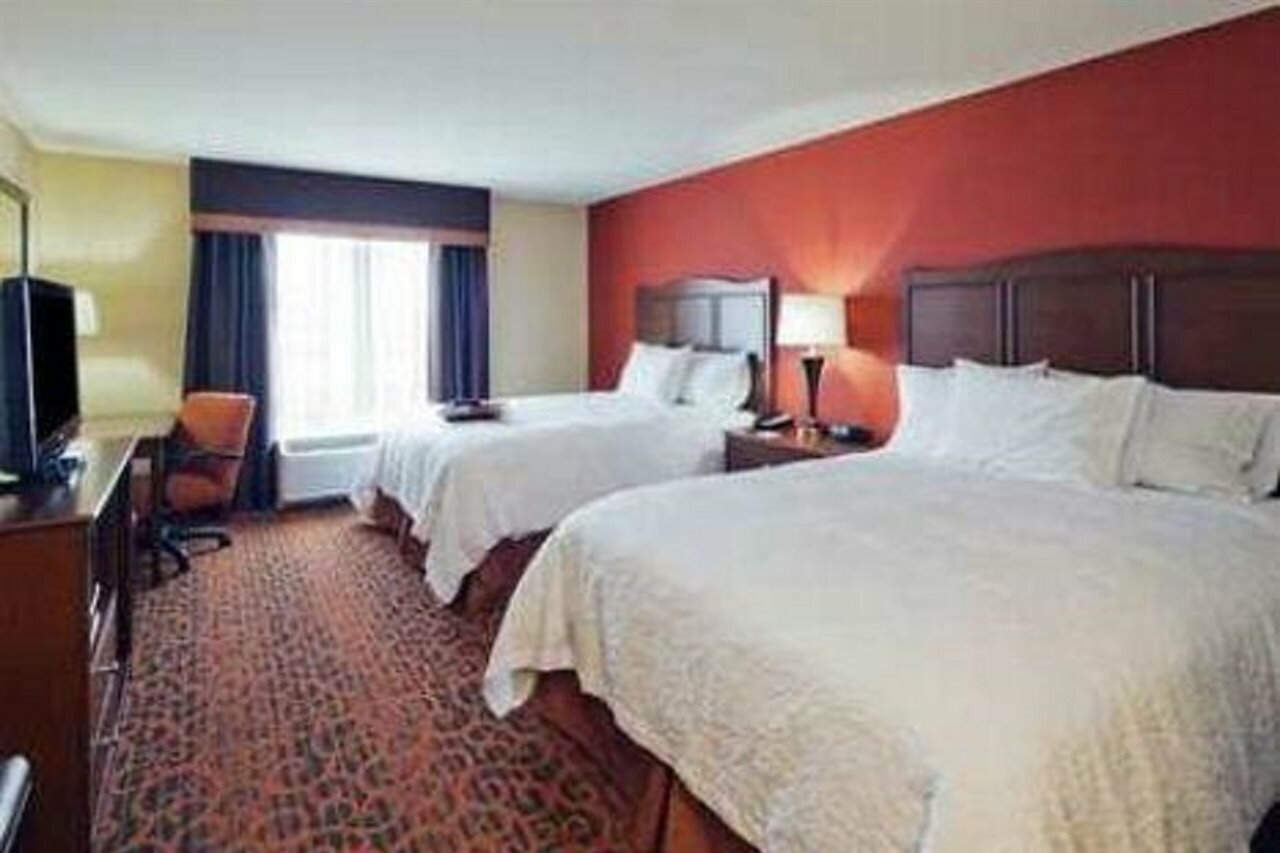 Фото Hampton Inn Beloit